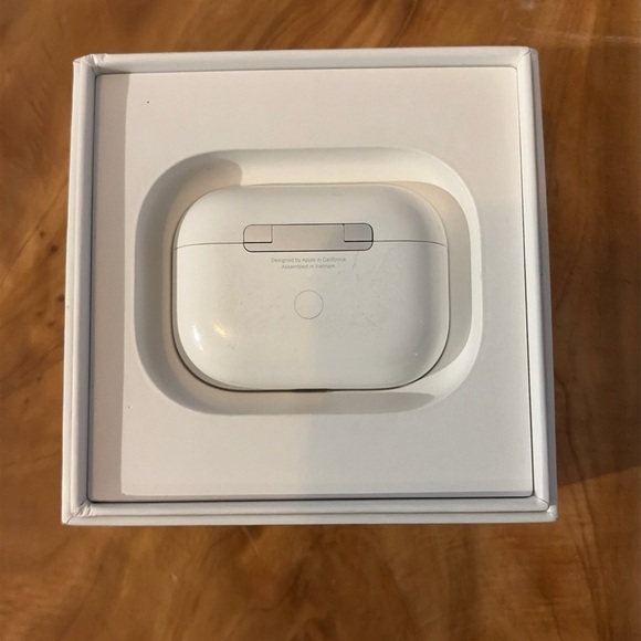 Wireless AirPods Pro 2nd gen with Case White with design - Picture 10 of 16